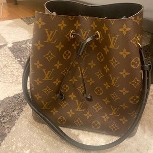 Louis Vuitton NeoNeo MM black